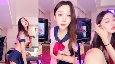 【董小姐】千年出一美女整个平台最最漂亮,超爽裸舞 (2)